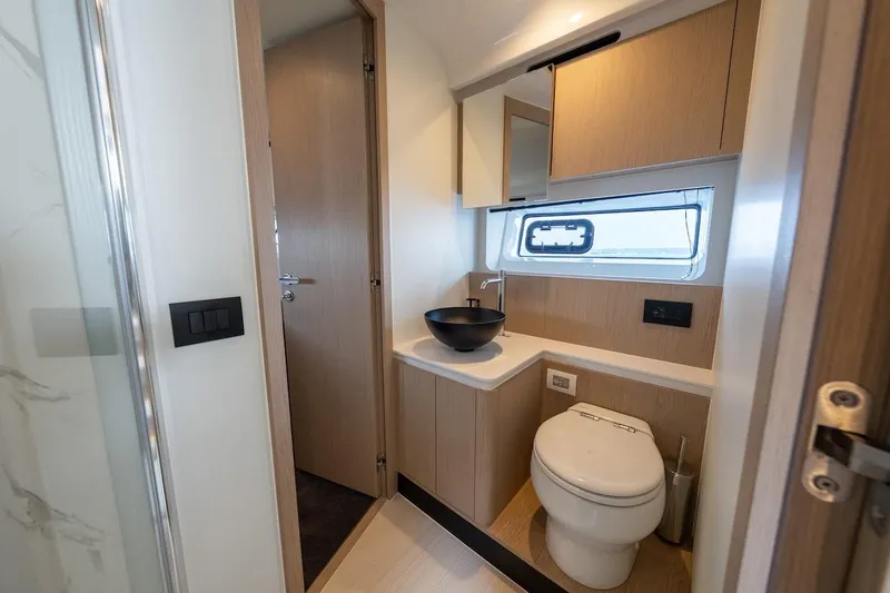 Slide: The Image of Azimut Fly 53 2023 - 95