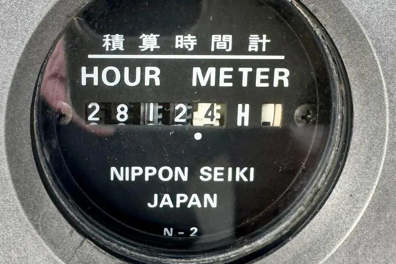Slide: The Image of Hour meter reading 28124 hours, Nippon Seiki, Japan, on Hans Christian Christina 1988. - 36