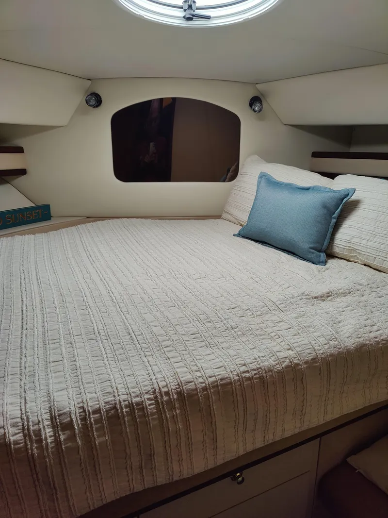 Slide: The Image of Interior of 2001 Cruisers Yachts 3750 Motoryacht with cozy bed. - 5