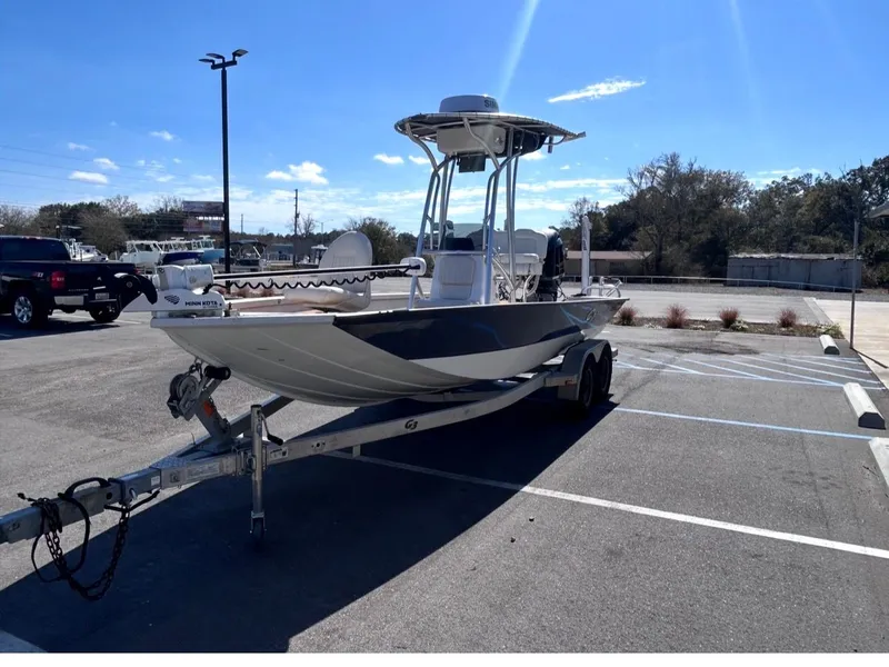 Slide: The Image of G3 Bay 20 DLX 2017 - 3