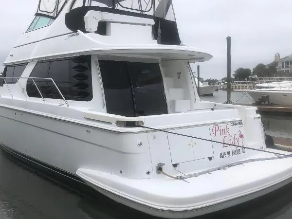 Slide: The Image of Carver Yachts 450 Voyager 2000 - 3