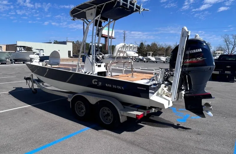 Slide: The Image of G3 Bay 20 DLX 2017 - 7