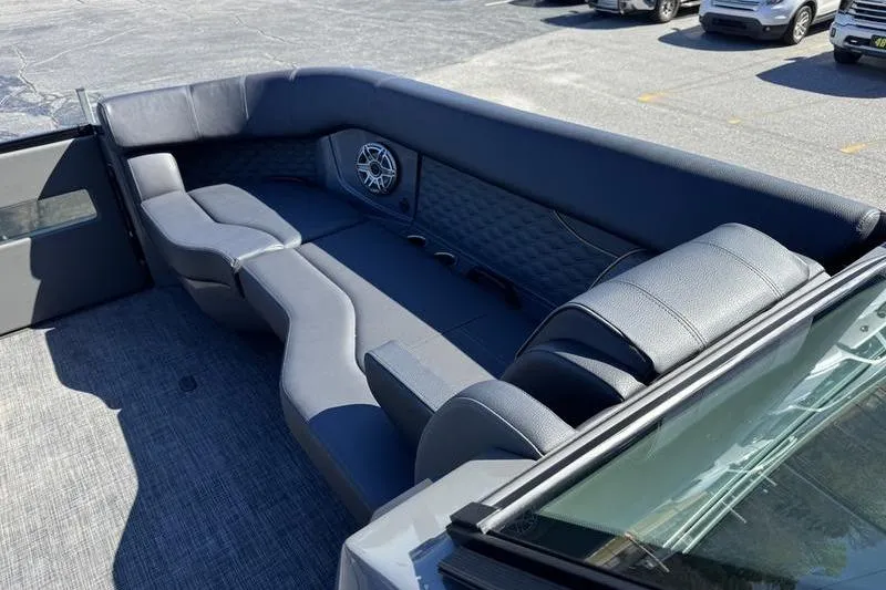 Slide: The Image of Luxurious seating on 2026 Godfrey Sanpan 2700 ULW pontoon boat, featuring premium upholstery. - 23