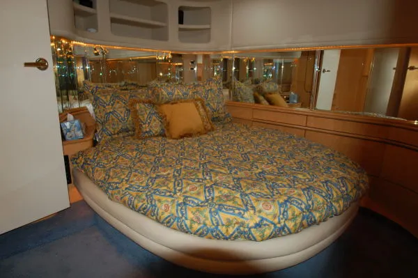 Slide: The Image of Sea Ray 540 Sundancer 1998 - 8