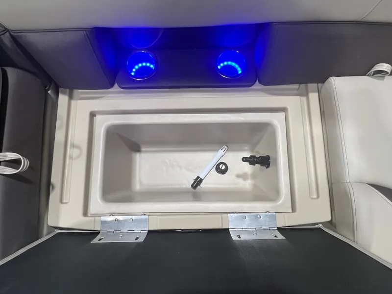 Slide: The Image of Bentley Pontoons Legacy 223 Swingback Tritoon & Honda 4-Stroke EFI 2026 - 28