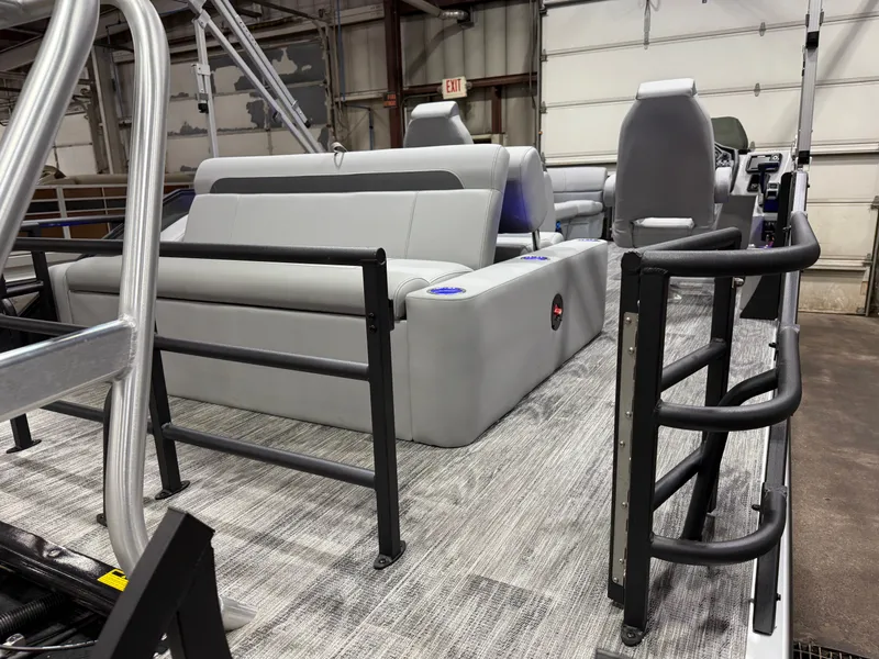 Slide: The Image of Bentley Pontoons Legacy 220 Swingback & Honda 4-Stroke EFI 2026 - 43