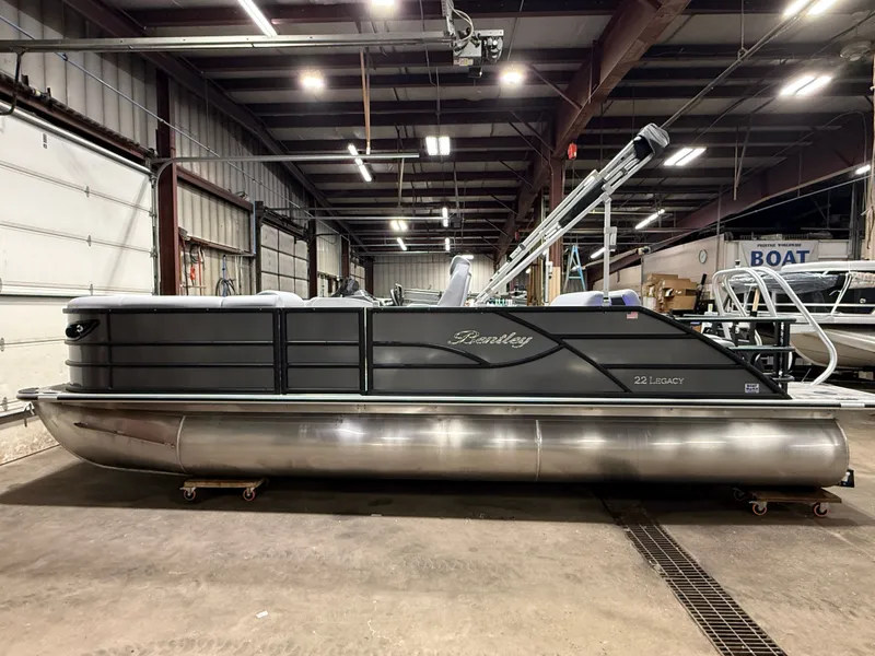 Slide: The Image of Bentley Pontoons Legacy 220 Swingback & Honda 4-Stroke EFI 2026 - 50