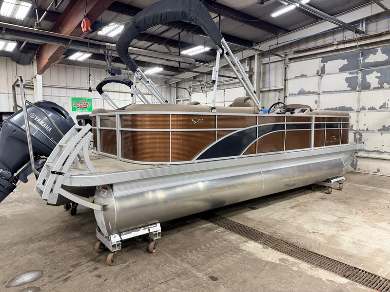 Slide: The Image of Bennington 22 SSR Quad Lounge Pontoon 2020 - 45