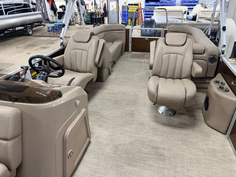 Slide: The Image of Bennington 22 SSR Quad Lounge Pontoon 2020 - 5