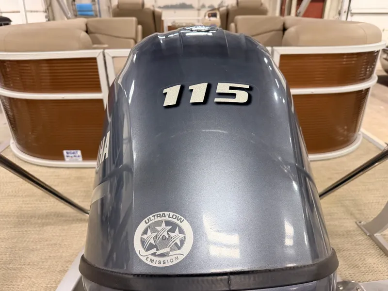 Slide: The Image of Bennington 22 SSR Quad Lounge Pontoon 2020 - 54