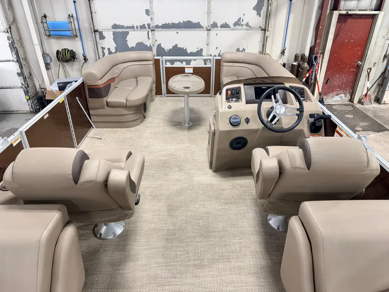 Slide: The Image of Bennington 22 SSR Quad Lounge Pontoon 2020 - 6