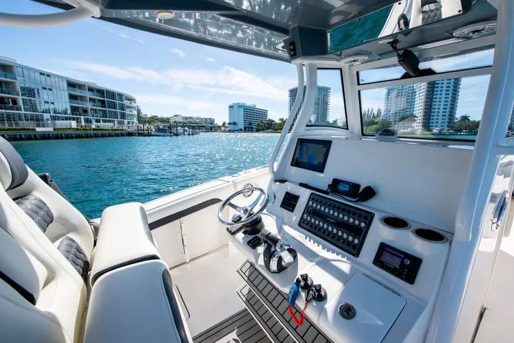 Slide: The Image of 2021 Tidewater 320 Cc - Image 18 - 18