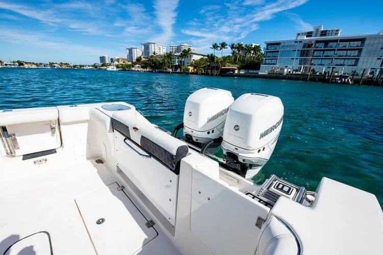 Slide: The Image of 2021 Tidewater 320 Cc - Image 9 - 9