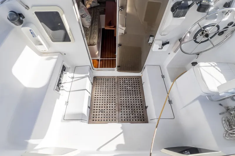 Slide: The Image of PDQ 32 LRC 1995 - 14