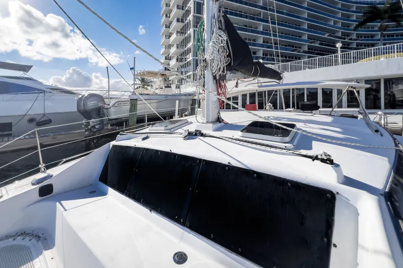 Slide: The Image of PDQ 32 LRC 1995 - 16