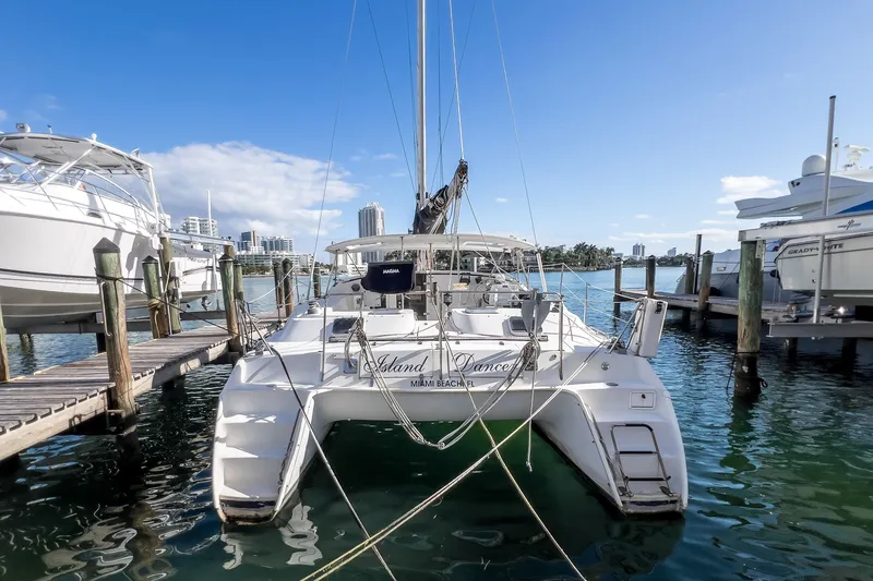 Slide: The Image of PDQ 32 LRC 1995 - 8