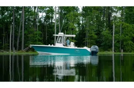 Slide: The Image of Sea Hunt Ultra 265 SE 2026 - 6