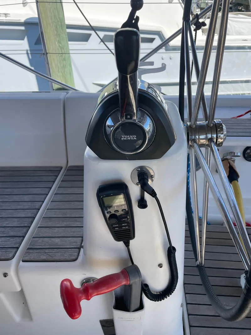 Slide: The Image of Dufour 560 2015 - 18