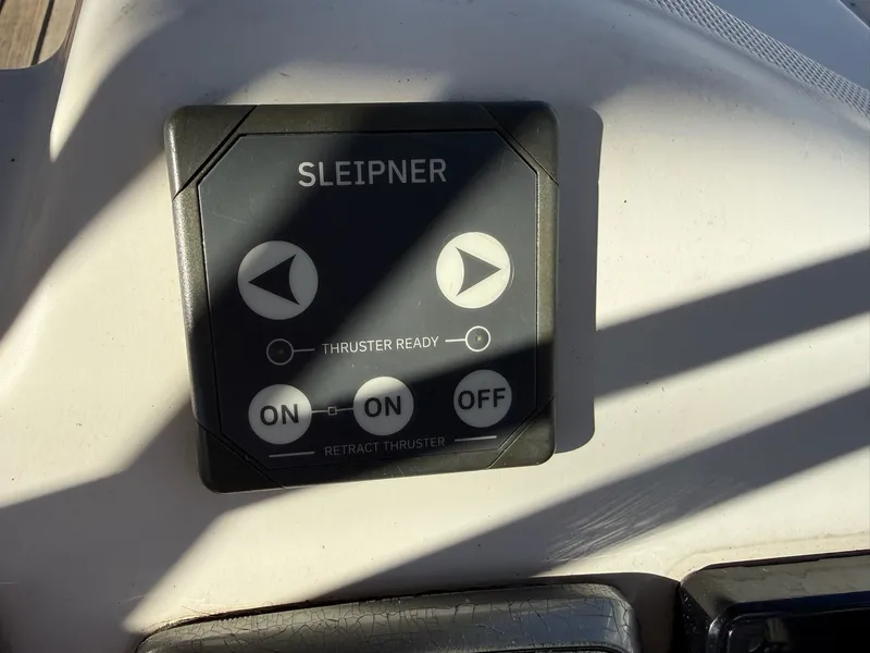 Slide: The Image of Dufour 560 2015 - 24