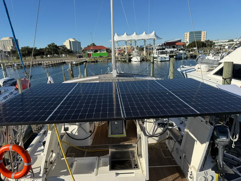 Slide: The Image of Dufour 560 2015 - 28