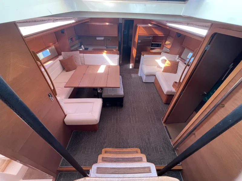 Slide: The Image of Dufour 560 2015 - 33