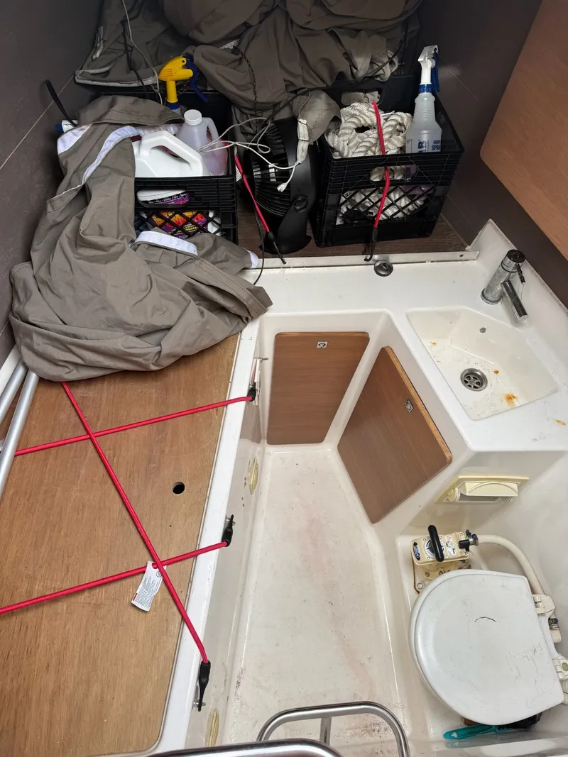 Slide: The Image of crew cabin in bow - 73