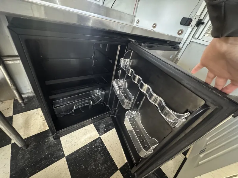 Slide: The Image of American Pontoon 30' Food Service Boat 2013 - 15