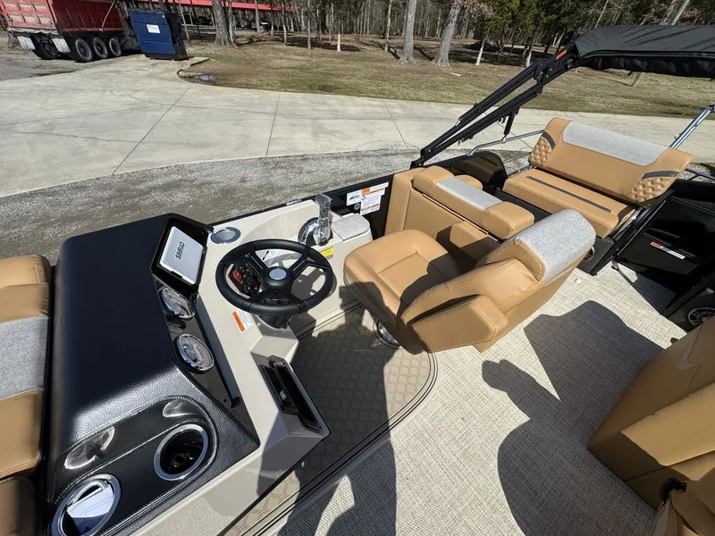 Slide: The Image of Crest Conquest 25 FT 2026 - 6