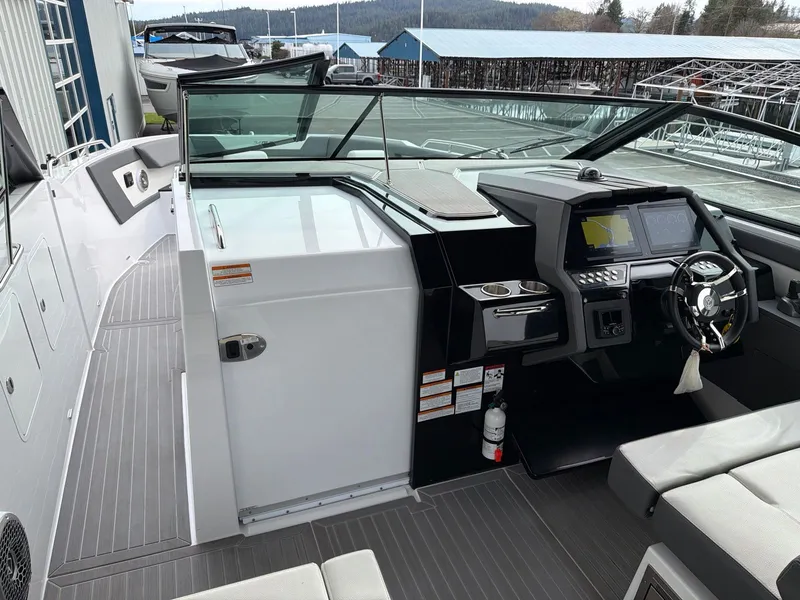 Slide: The Image of Cruisers 34 GLS 2023 - 25