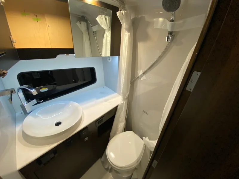 Slide: The Image of Cruisers 34 GLS 2023 - 5