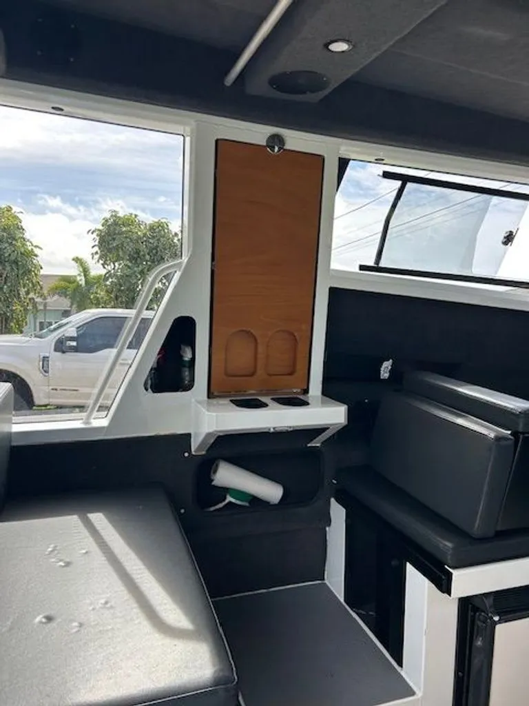 Slide: The Image of Stabi-Craft 2500 Ultracab XL 2021 - 13