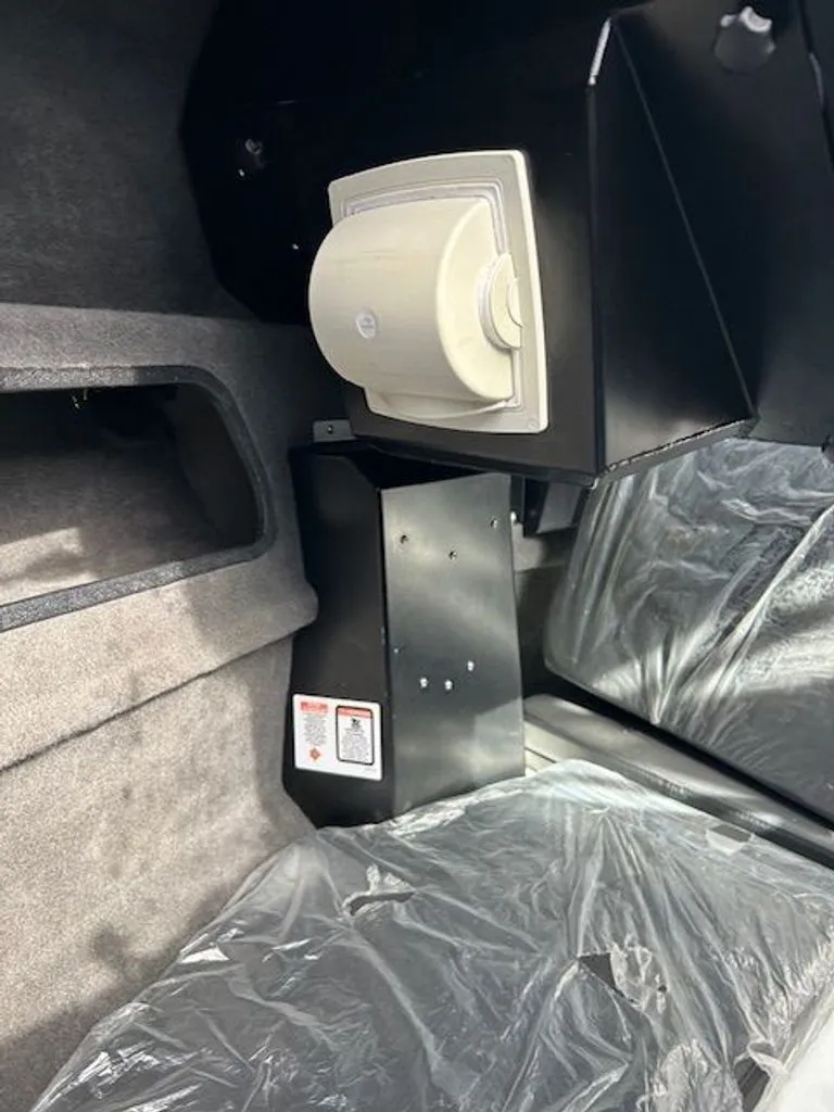 Slide: The Image of Stabi-Craft 2500 Ultracab XL 2021 - 58