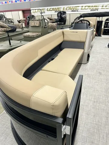 Slide: The Image of Lowe LS 210 WT 2026 - 12