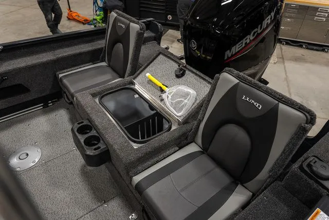 Slide: The Image of Lund 1775 Adventure Sport 2026 - 4