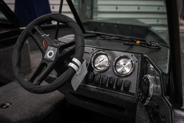 Slide: The Image of Lund 1775 Adventure Sport 2026 - 6