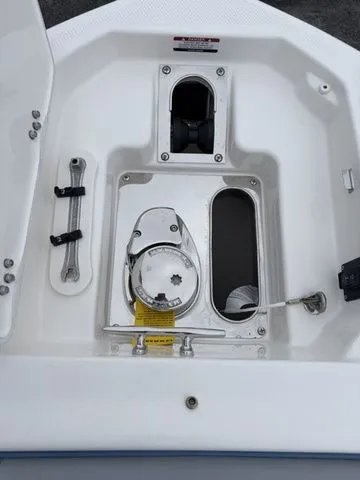 Slide: The Image of Chaparral 280 OSX 2026 - 5