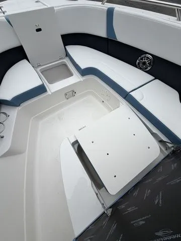 Slide: The Image of Chaparral 280 OSX 2026 - 9