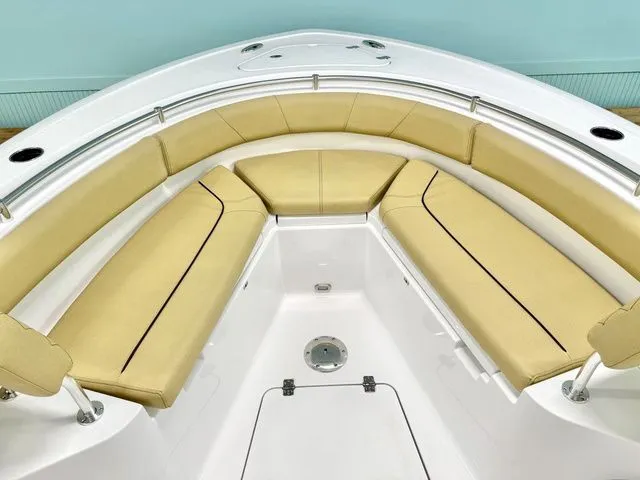 Slide: The Image of Sportsman Heritage 231 Center Console 2025 - 8