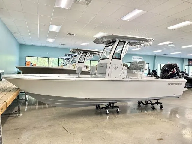 The Image of Sportsman Masters 227 Bay Boat 2026 - 1