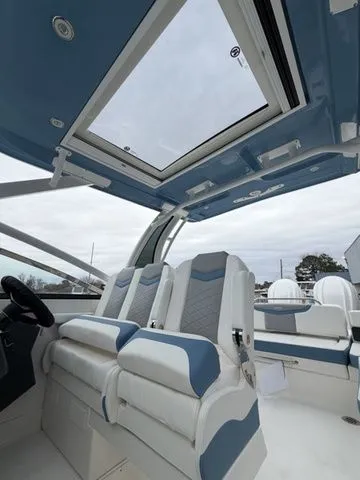 Slide: The Image of Chaparral 280 OSX 2026 - 20