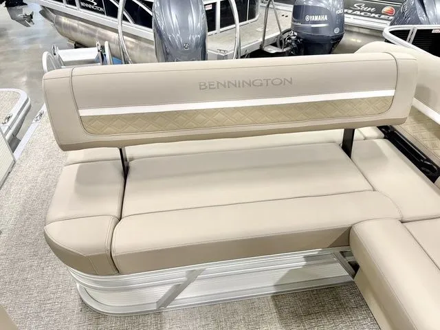 Slide: The Image of Bennington S Swingback 22 SSB 2026 - 4