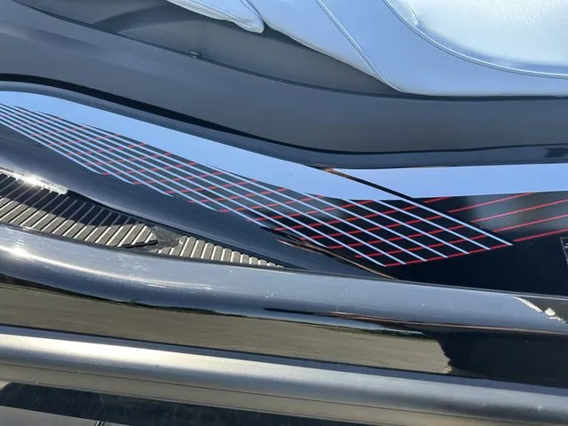 Slide: The Image of Yamaha VX Cruiser 2025 - 14