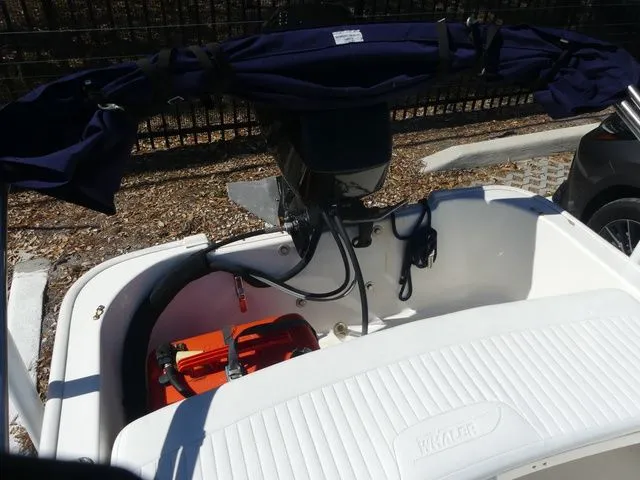 Slide: The Image of Boston Whaler 110 Sport 2006 - 4