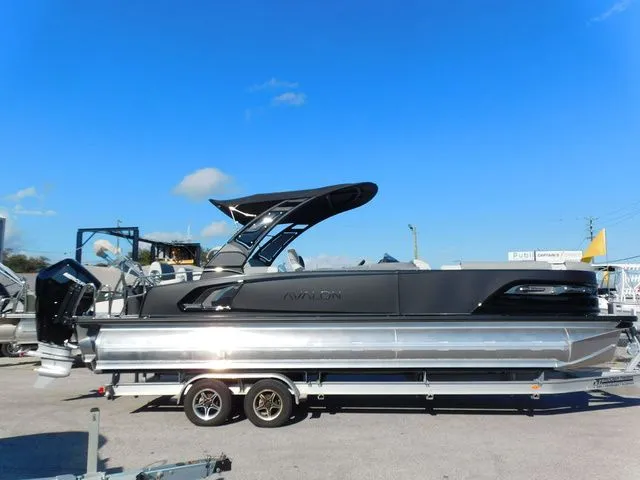 The Image of Avalon 2785 Excalibur LTD Quad Lounger Shift 2026 - 1