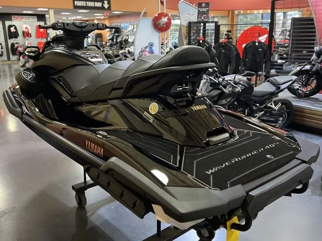 Slide: The Image of Yamaha FX Limited SVHO 2026 - 14