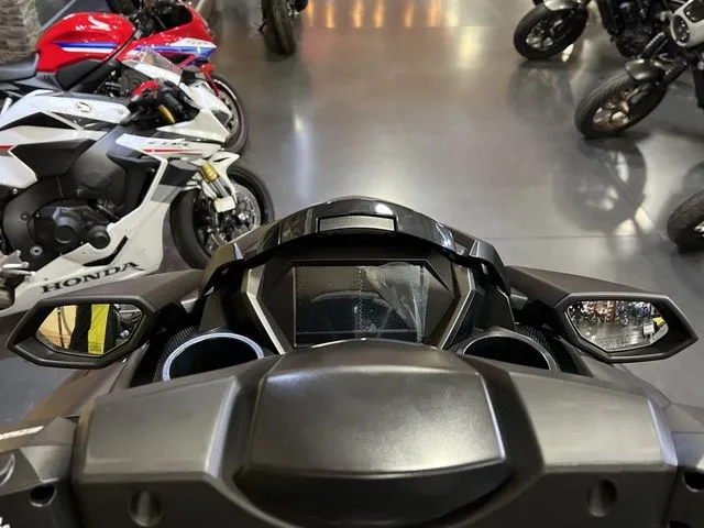 Slide: The Image of Yamaha FX Limited SVHO 2026 - 8