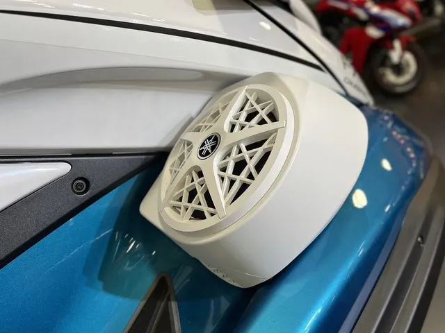 Slide: The Image of Yamaha FX Cruiser HO 2026 - 11