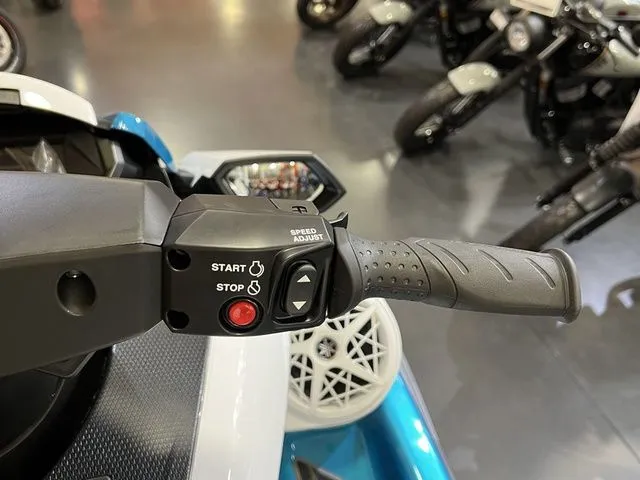 Slide: The Image of Yamaha FX Cruiser HO 2026 - 9