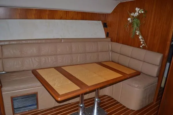 Slide: The Image of Tiara 4100 Open 2000 - 2