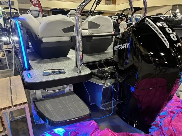 Slide: The Image of Flamingo Rove 24' 2026 - 11